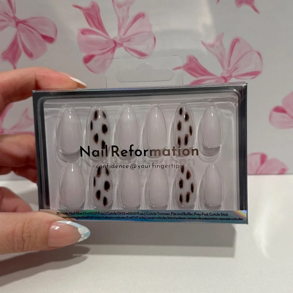 Nail Reformation 30pc Press On‎ Nails Almond Print Milky White Kit NEW